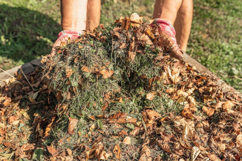 Mulch maken van herfstbladeren